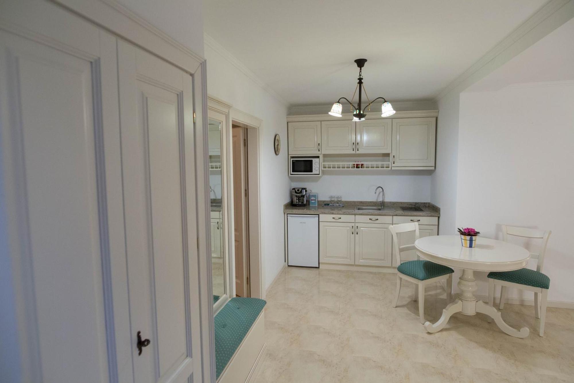Baroc Apartments & Studio Sibiu Quarto foto